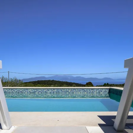Vila Ariste With Stunning Views Near Fiscardo *