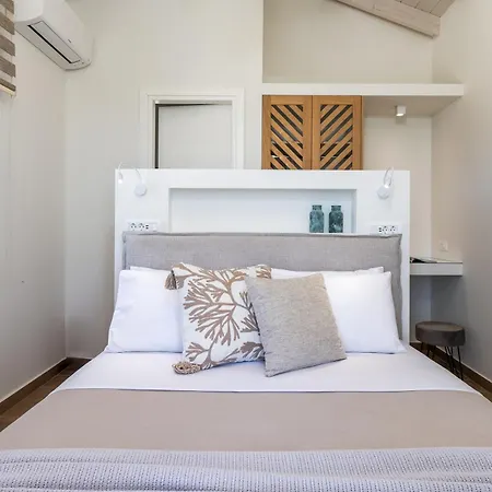 Ariste With Stunning Views Near Fiscardo Villa Katsarata