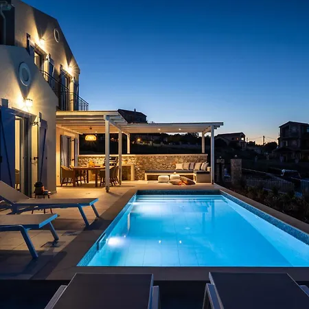 Villa Ariste With Stunning Views Near Fiscardo Katsarata