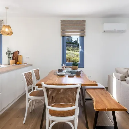 Ariste With Stunning Views Near Fiscardo וילה *